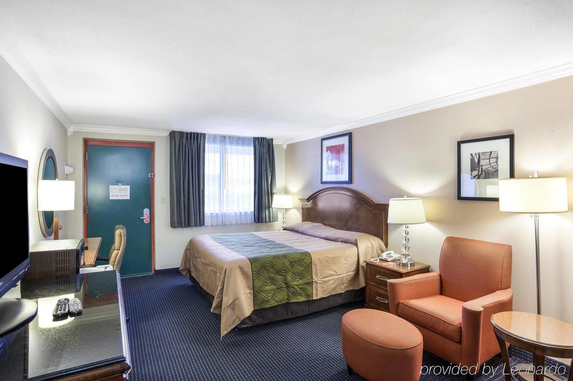 University Inn & Suites Сан Антонио Екстериор снимка