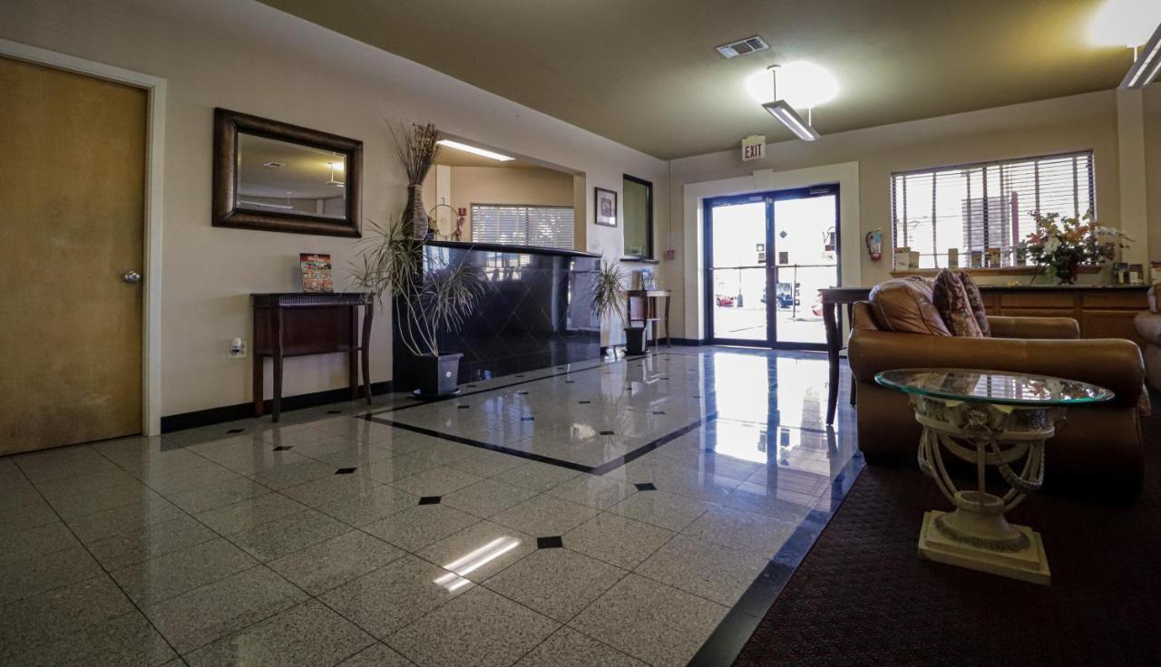 University Inn & Suites Сан Антонио Екстериор снимка